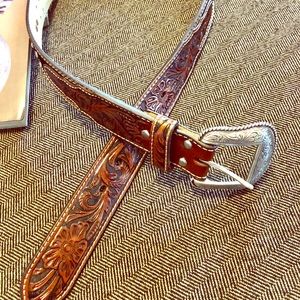 Nocona western belt
